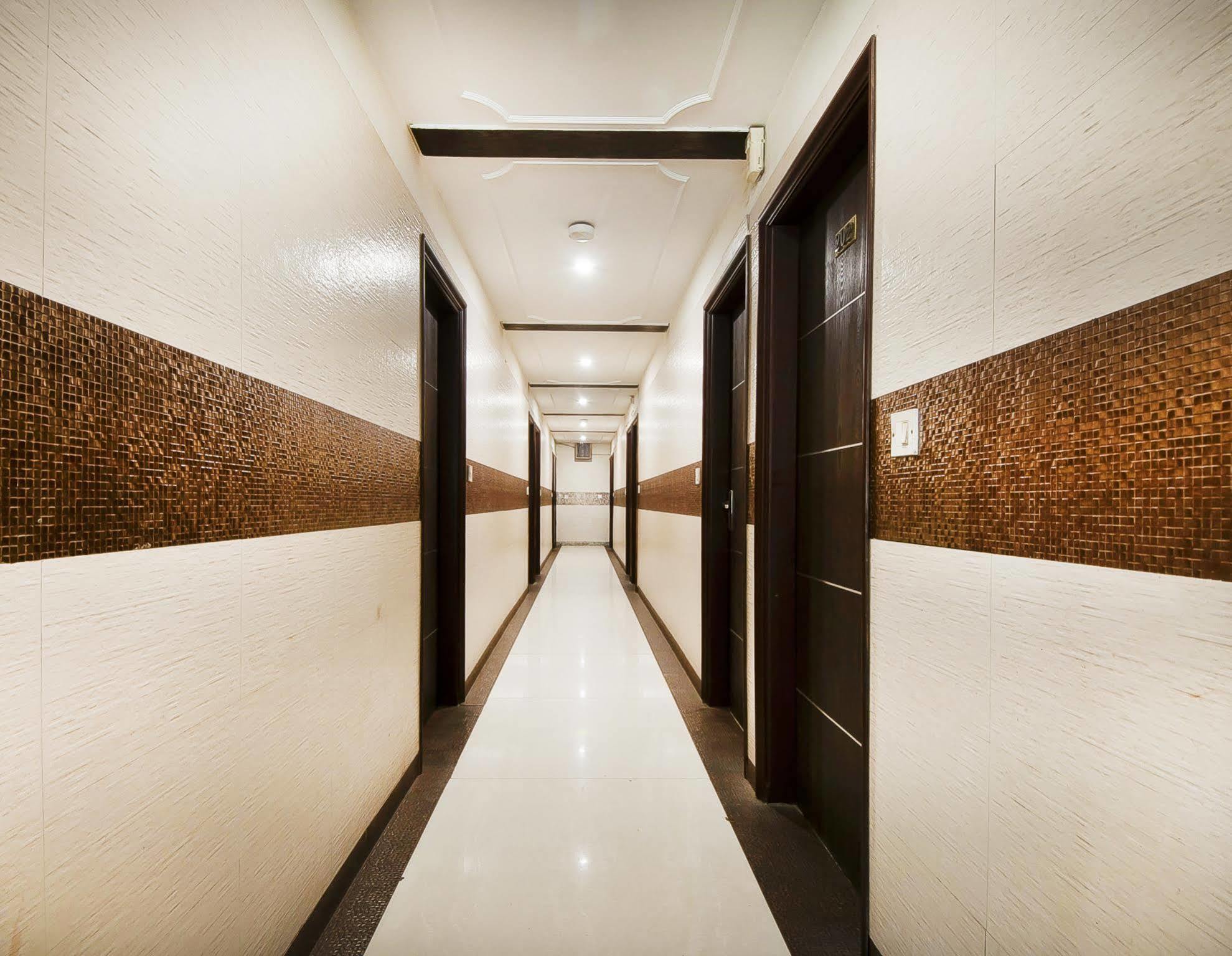 德里 Treebo Mehar Castle酒店 外观 照片